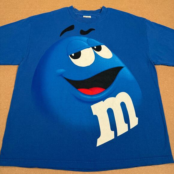 Y2K 2009 M&M’s Blue Character Graphic AOP T-Shirt Candy Tee Men’s XL USA Made - Picture 2 of 5